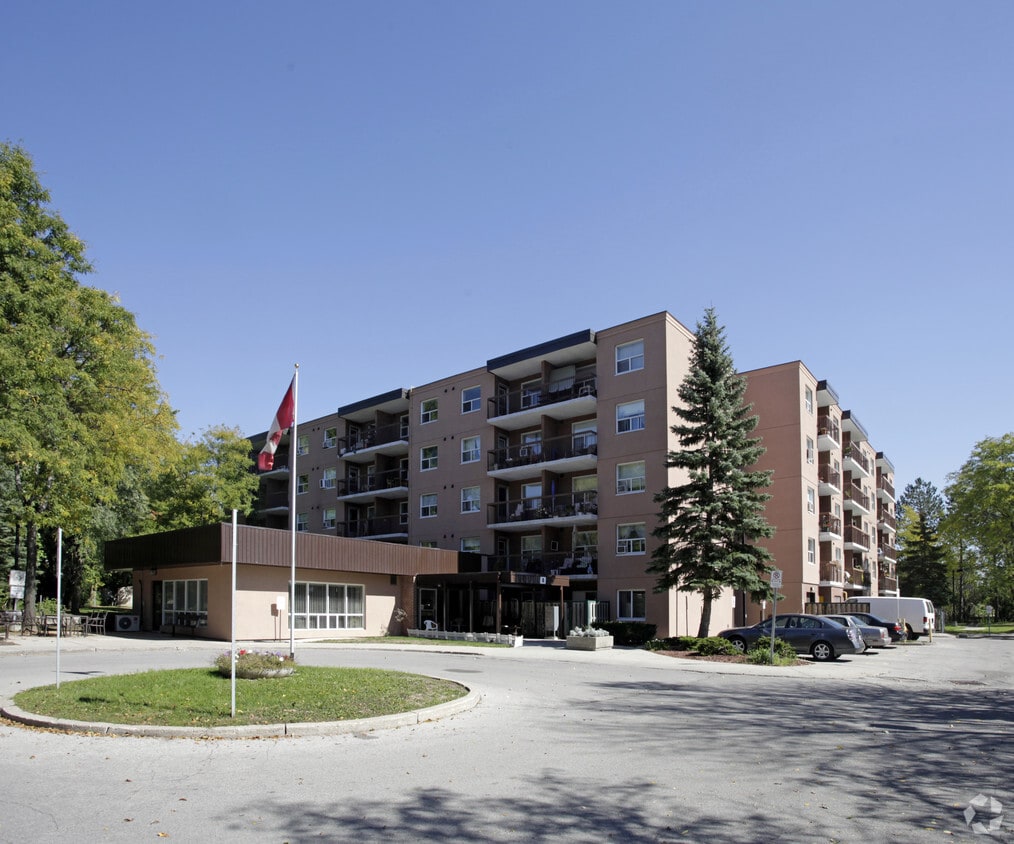 Armstong Terrace Apartments 8 Durham St Halton Hills, ON