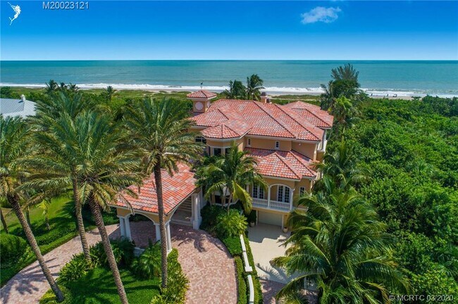 Building Photo - 1736 Ocean Dr