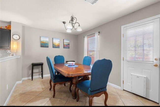 Building Photo - Furnished 4-Bedroom Home in Buda – Price J...