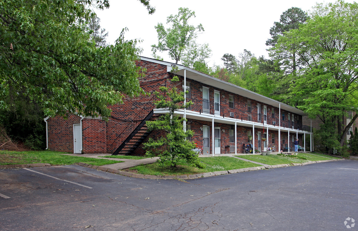 Primary Photo - Northridge Apartment Complex