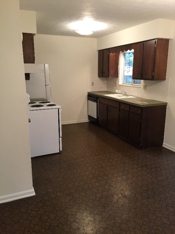 Foto del edificio - 2347 Wickley Ave