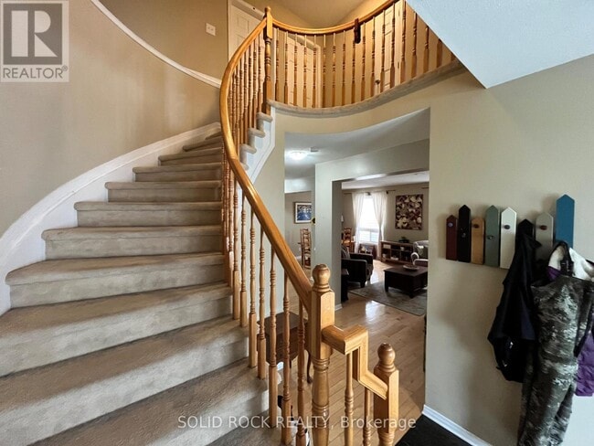 Building Photo - 409 Amar Ln