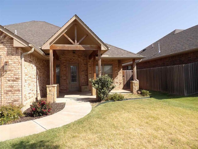 Foto del edificio - 3914 NE Realtree Dr