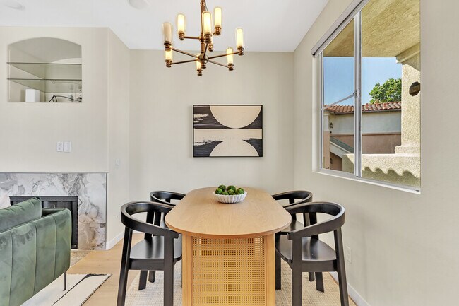 Foto del edificio - 11424 Via Rancho San Diego