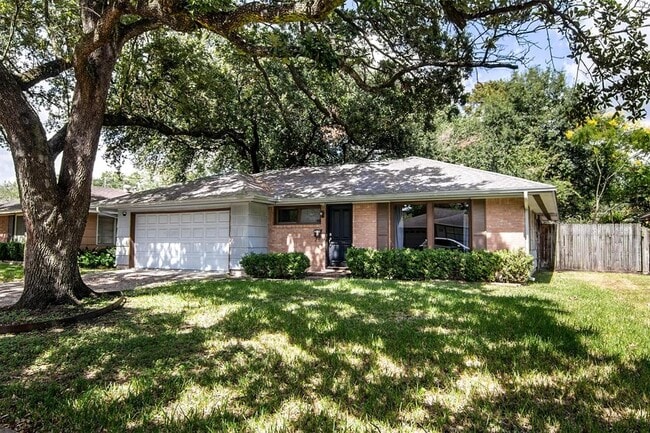 Foto del edificio - 5538 Pagewood Ln
