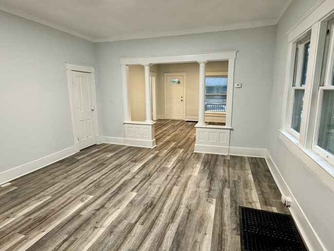 Foto del edificio - 1126 N Morrison St