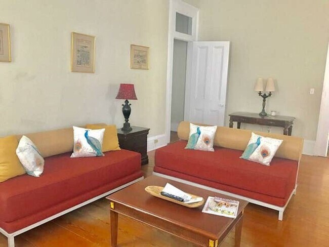 Foto del edificio - 7731 Maple St