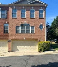 Building Photo - 3466 25th Ct S
