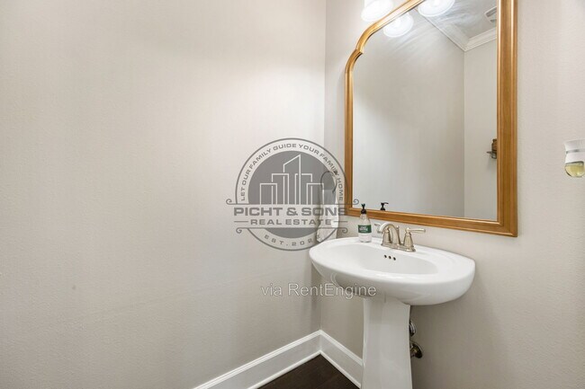 Foto del edificio - 3444 Rosemont Ridge Rd