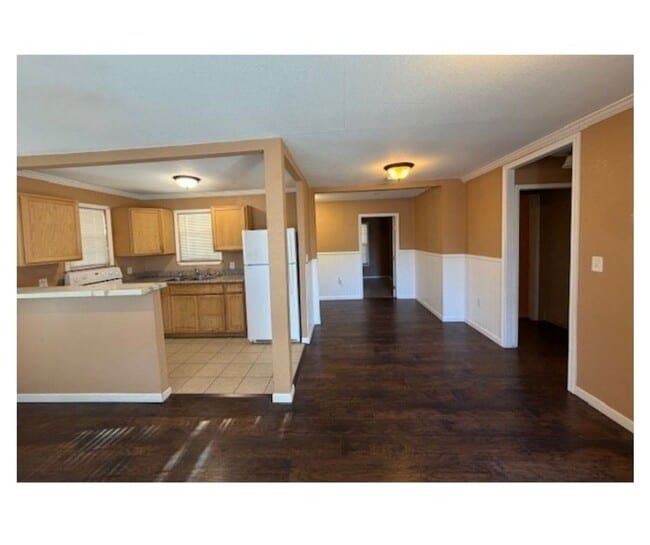 Building Photo - 159 Mc Dougal Ave