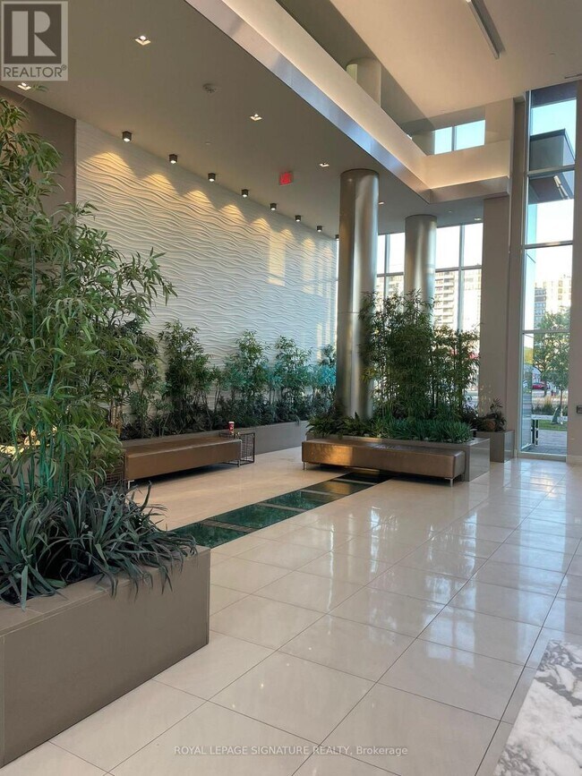 Photo du bâtiment - 9608-9608 Yonge St