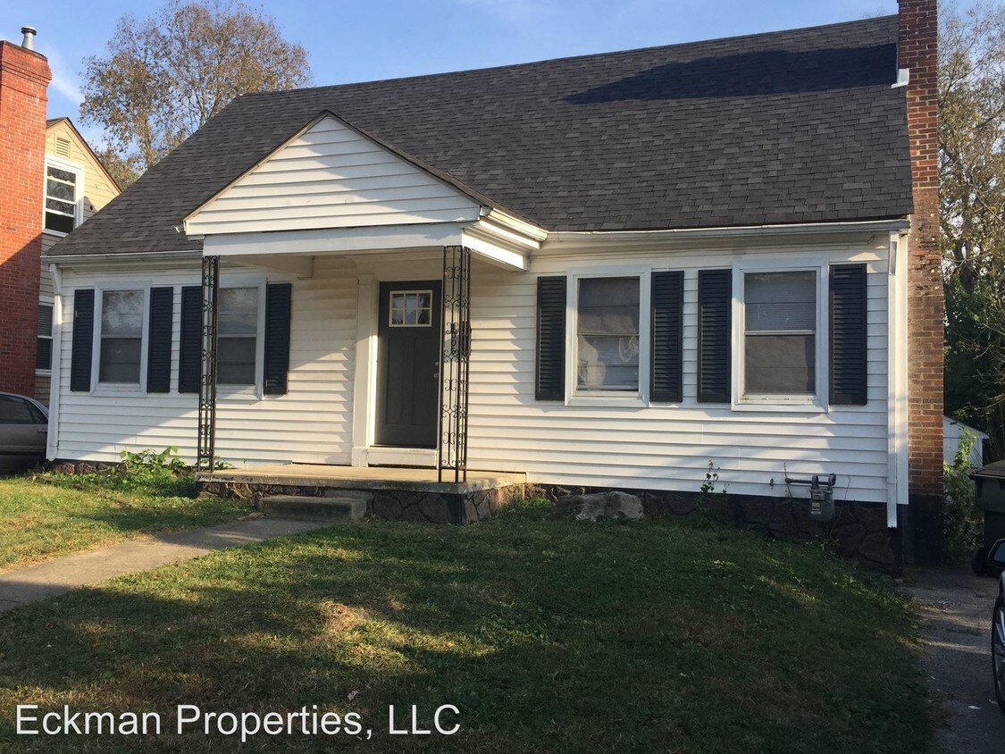 Primary Photo - 4 br, 1 bath House - 1006 Meadow Ln