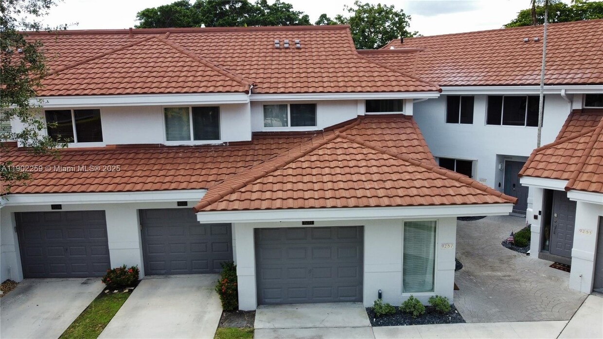 Primary Photo - 9257 NW 9th Pl