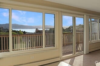 Building Photo - 99 Marinero Cir