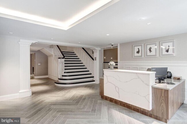 Foto del edificio - 1745 N St NW