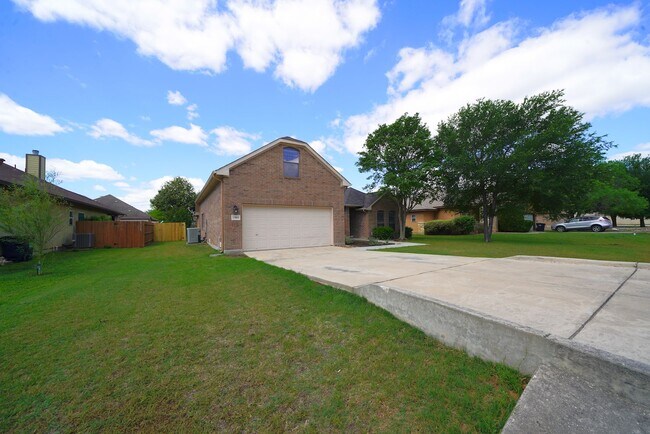 Foto del edificio - Move-In Ready Property Now Available in Se...