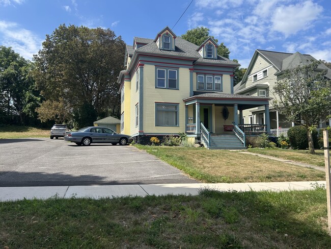 229 N. Lowell Ave - 229 N Lowell Ave