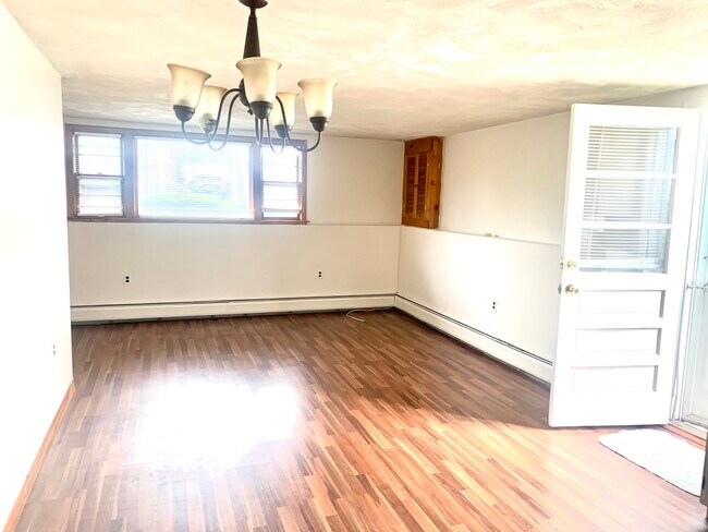 sala de estar - 93 Sigourney St