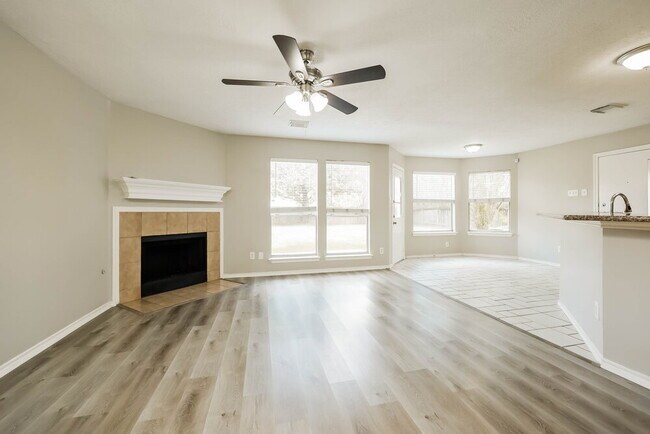 Building Photo - 1723 Milholland Dr