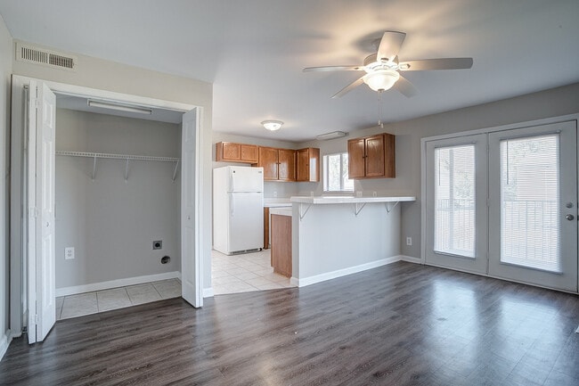 Colonial-Village-Apartments-Lincolnton-NC-Kitchen-Laundry-Room-Washer-and-Dryer-Hookups - Colonial Village