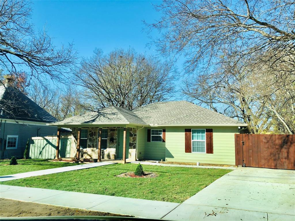 407 W Cherry St, Sherman, TX 75090 House for Rent in Sherman, TX
