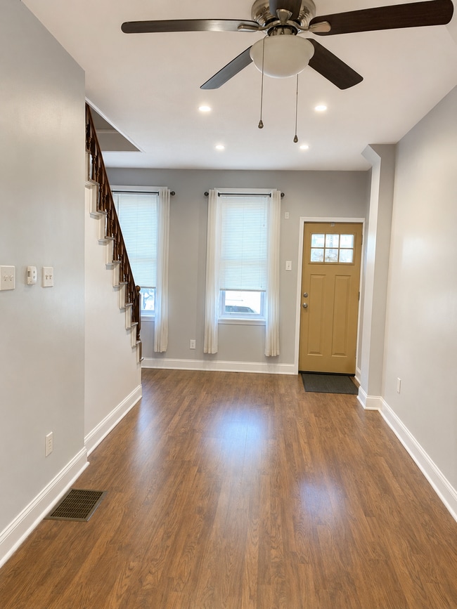 Photo - 2981 Mercer St (Philadelphia, PA) House