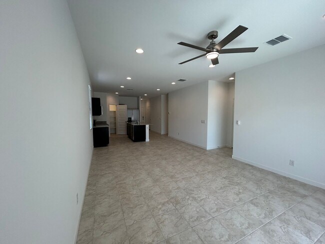 Foto del edificio - 2 Weeks Free Rent! Brand New 4-Bedroom Home in DR Horton’s Newest Community – Only $1,895/Month!