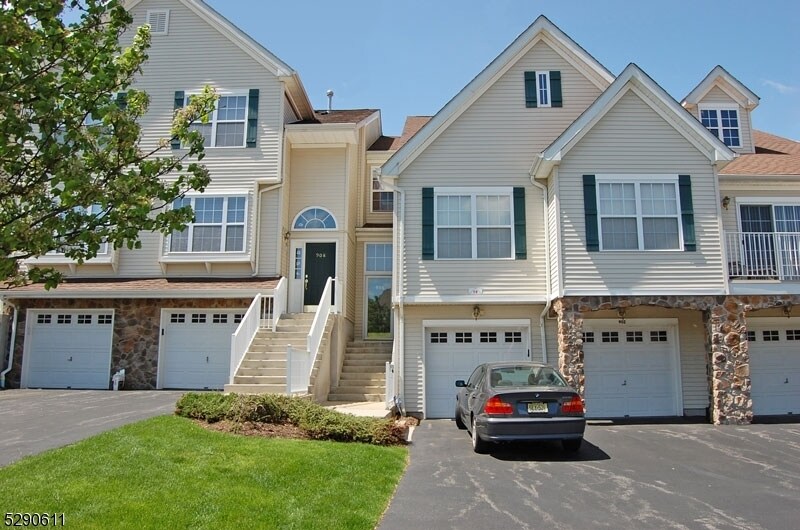Foto principal - 906 Wendover Ct