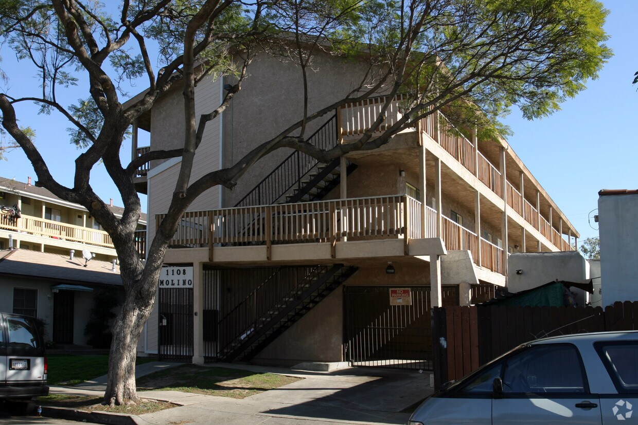 Primary Photo - 1108 Molino Ave