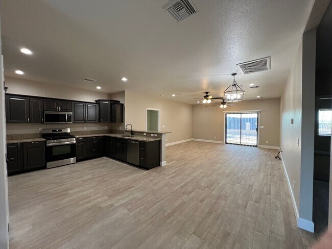 Foto del edificio - Brand New Construction Home