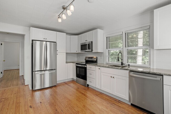 Foto del edificio - 3012 Durham Rd