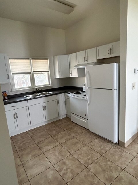 Foto del edificio - 1431 E 1st St