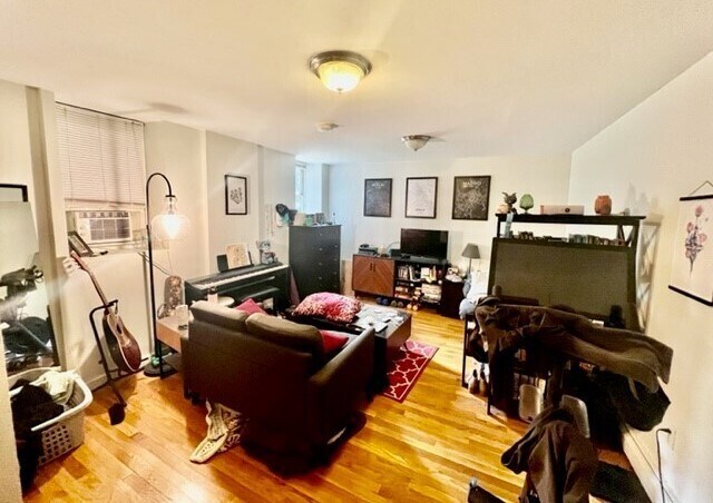 Building Photo - 24 Stillman St