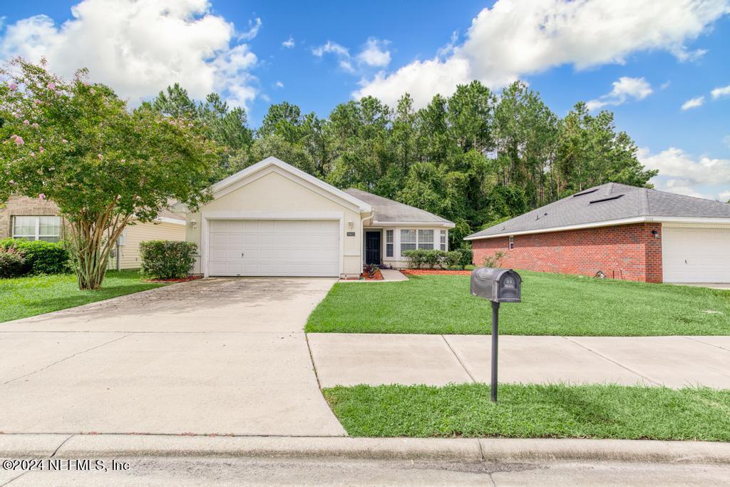 Foto principal - 5902 Round Table Rd