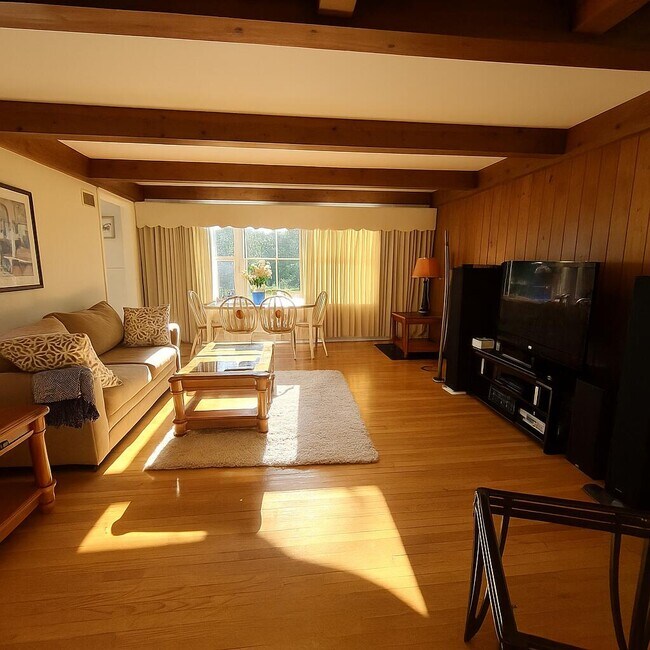 Foto del edificio - 2347 N 117th St