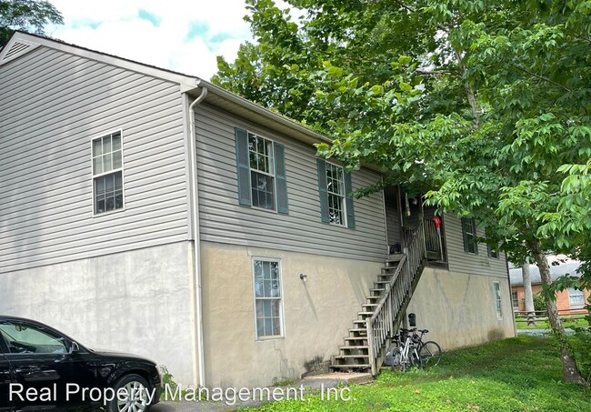 Foto del edificio - 4 br, 4 bath House - 101 Cresap Rd