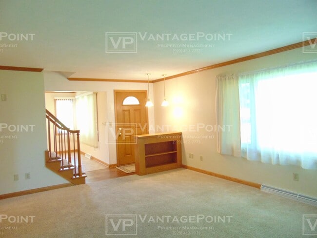 Building Photo - 4908 N Lynndale Dr