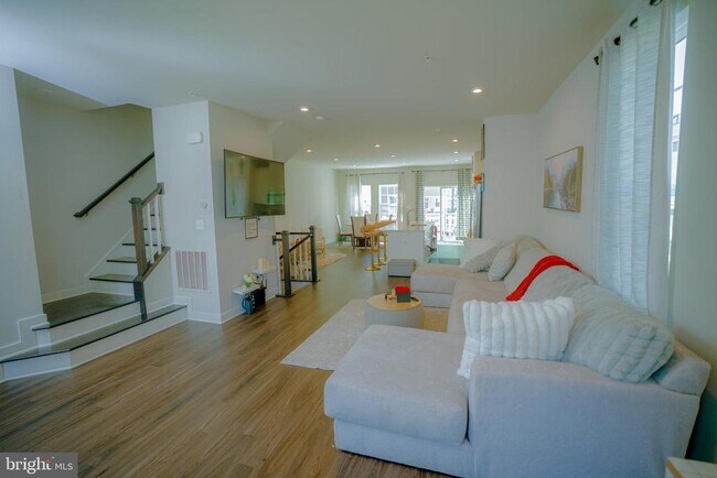 Foto del edificio - 8210 Goldstone Ct