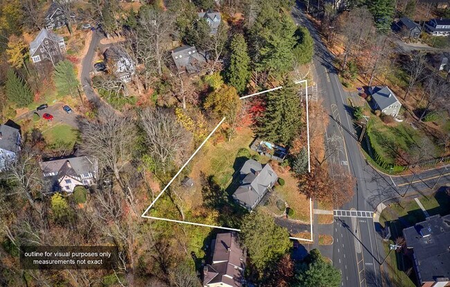 Foto del edificio - 148 E Pleasant St