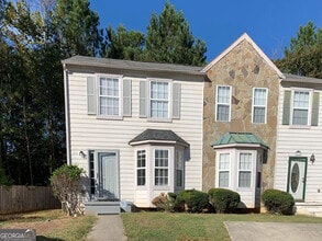 Building Photo - 7028 Panda Ln