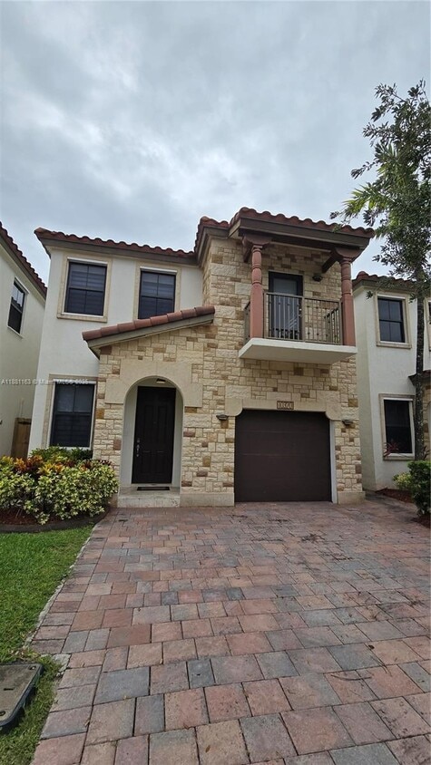 Primary Photo - 10320 NW 70th Terrace