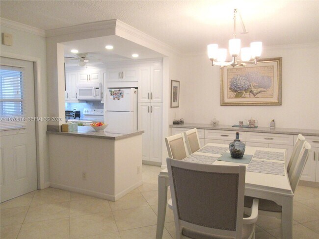 Foto del edificio - 580 Egret Dr