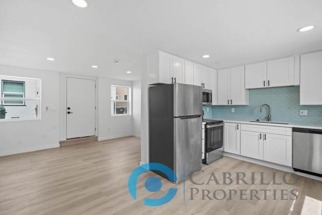 Foto del edificio - 4569 North Ave