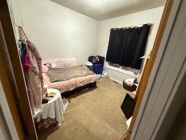 Building Photo - 206 N Main Ave