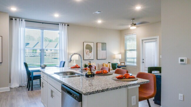 The Cape: 1 habitación, 1 baño - Cocina - Flats at East Bay