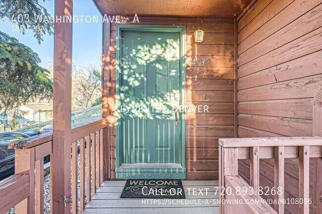 Foto del edificio - Stunning Hilltop Townhome with Mountain Vi...