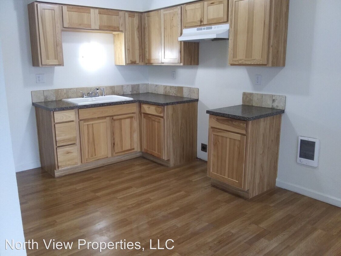 Foto principal - 760 Plymouth Dr NE
