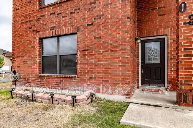 Foto del edificio - 6203 Lakeview Dr.