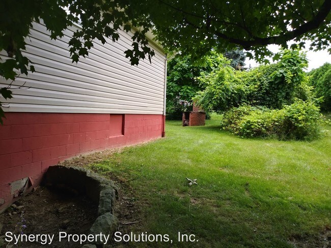 Building Photo - 4 br, 1 bath House - Westlawn Dr 305 Richland