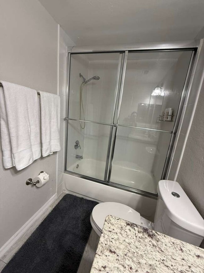 Foto del edificio - 5526 Pga Blvd